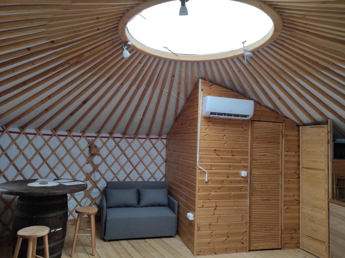 Jurtafarm Rackeve - A Nomad Luxus Hotel Buitenkant foto